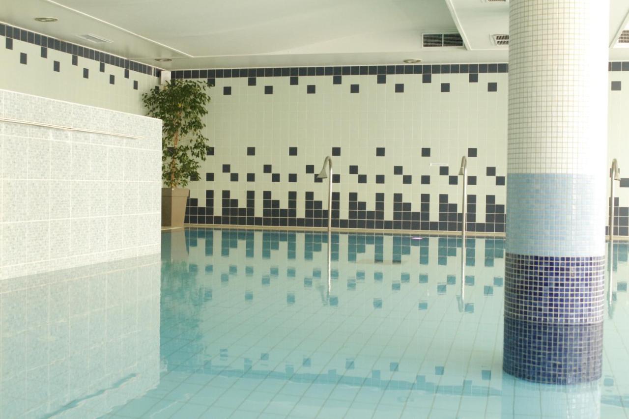 College Des Doctrinaires Hotel เลคตูร์ ภายนอก รูปภาพ