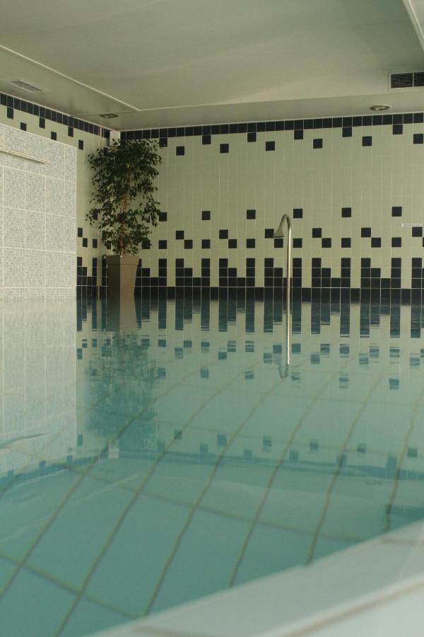 College Des Doctrinaires Hotel เลคตูร์ ภายนอก รูปภาพ